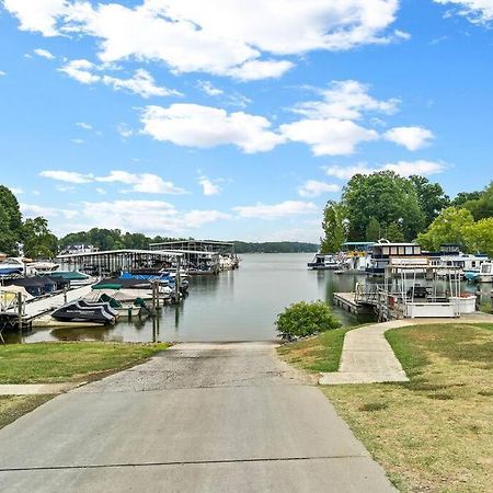 Cozy Lake Home - Jacuzzi King Bed Marina Access Mooresville Εξωτερικό φωτογραφία