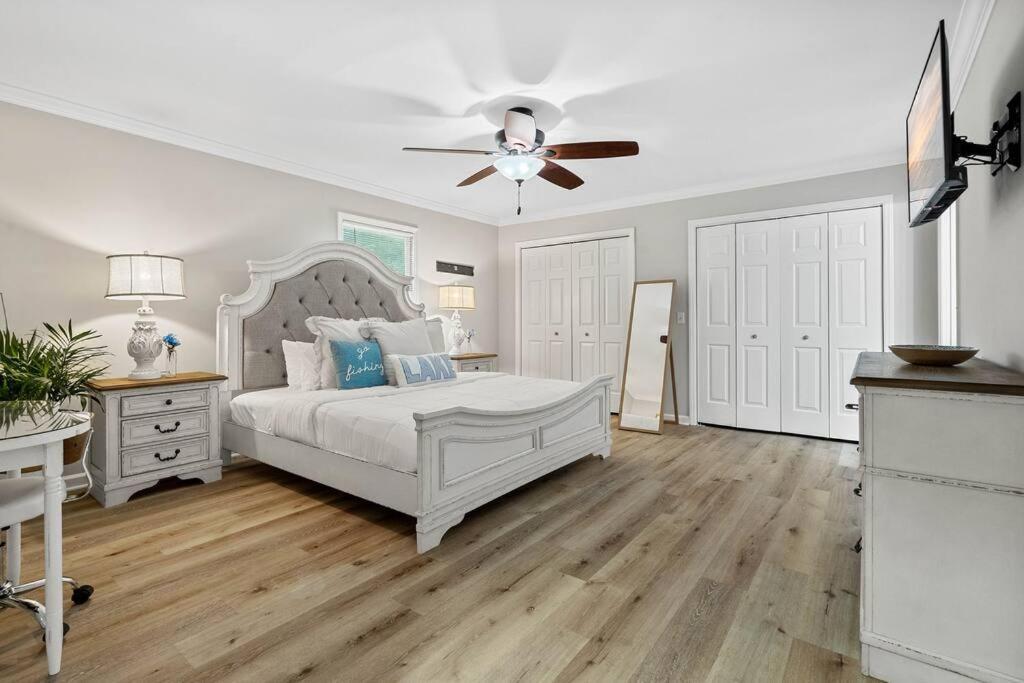 Cozy Lake Home - Jacuzzi King Bed Marina Access Mooresville Εξωτερικό φωτογραφία
