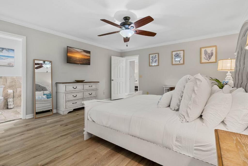 Cozy Lake Home - Jacuzzi King Bed Marina Access Mooresville Εξωτερικό φωτογραφία